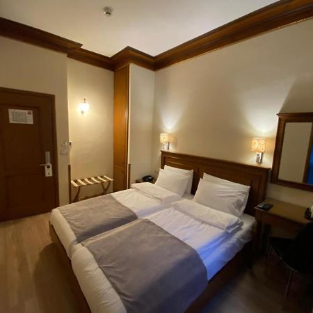 Hotel Argjiro Gjirokaster Luaran gambar