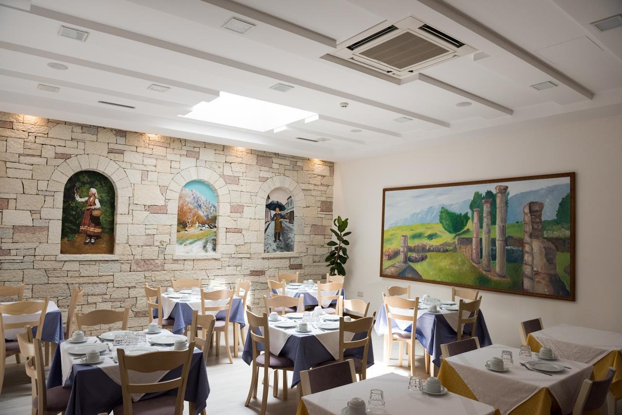 Hotel Argjiro Gjirokaster Luaran gambar