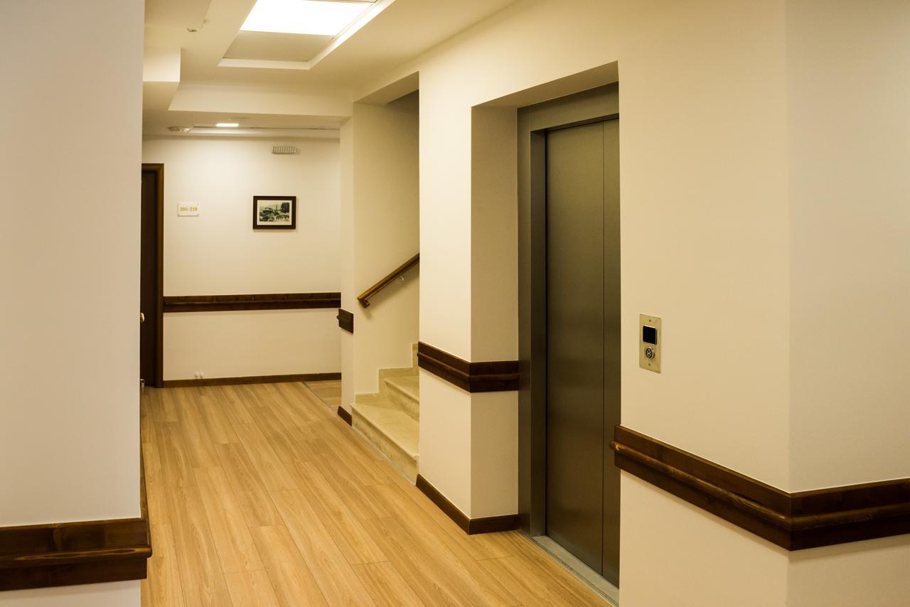Hotel Argjiro Gjirokaster Luaran gambar