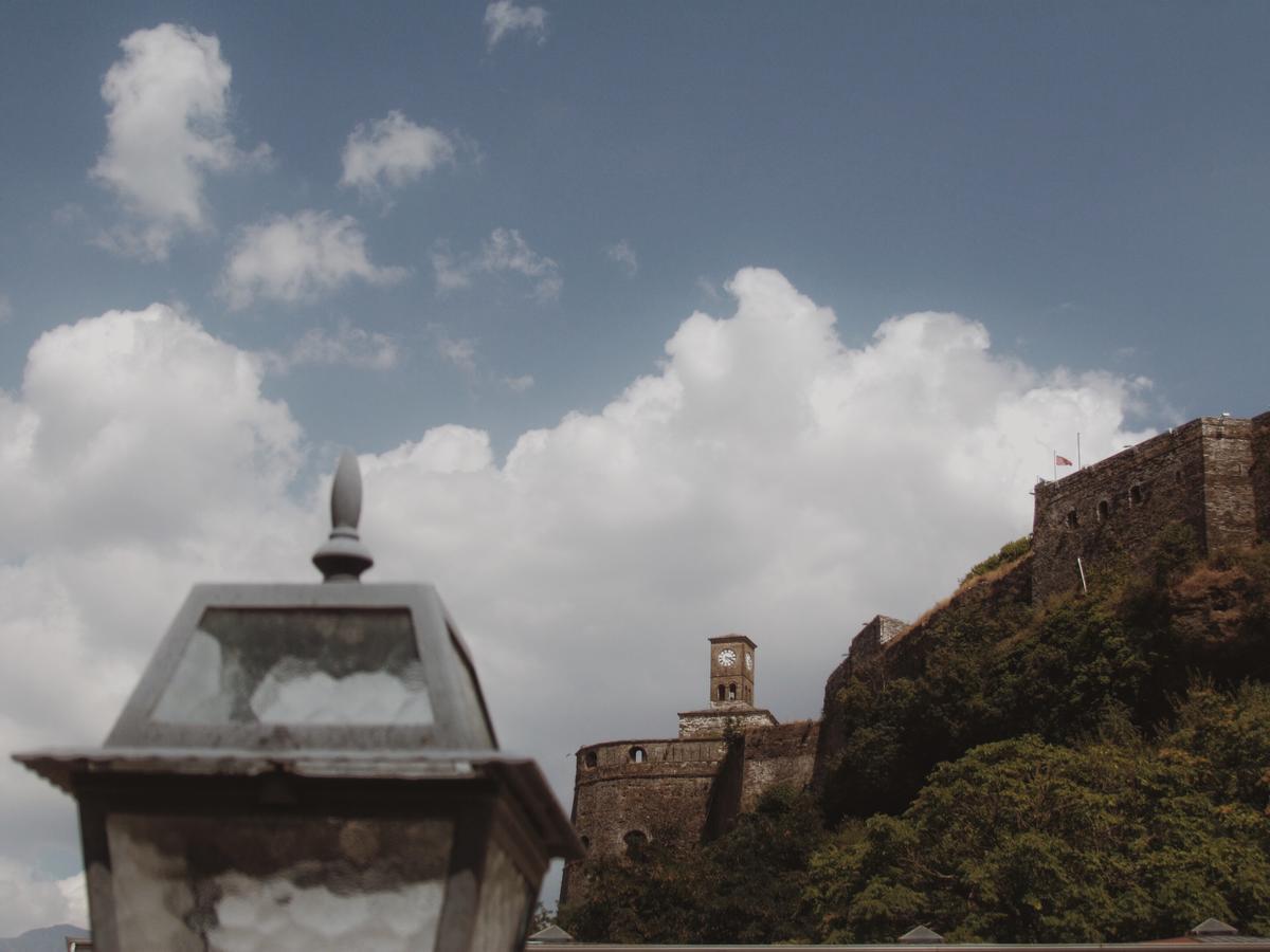 Hotel Argjiro Gjirokaster Luaran gambar