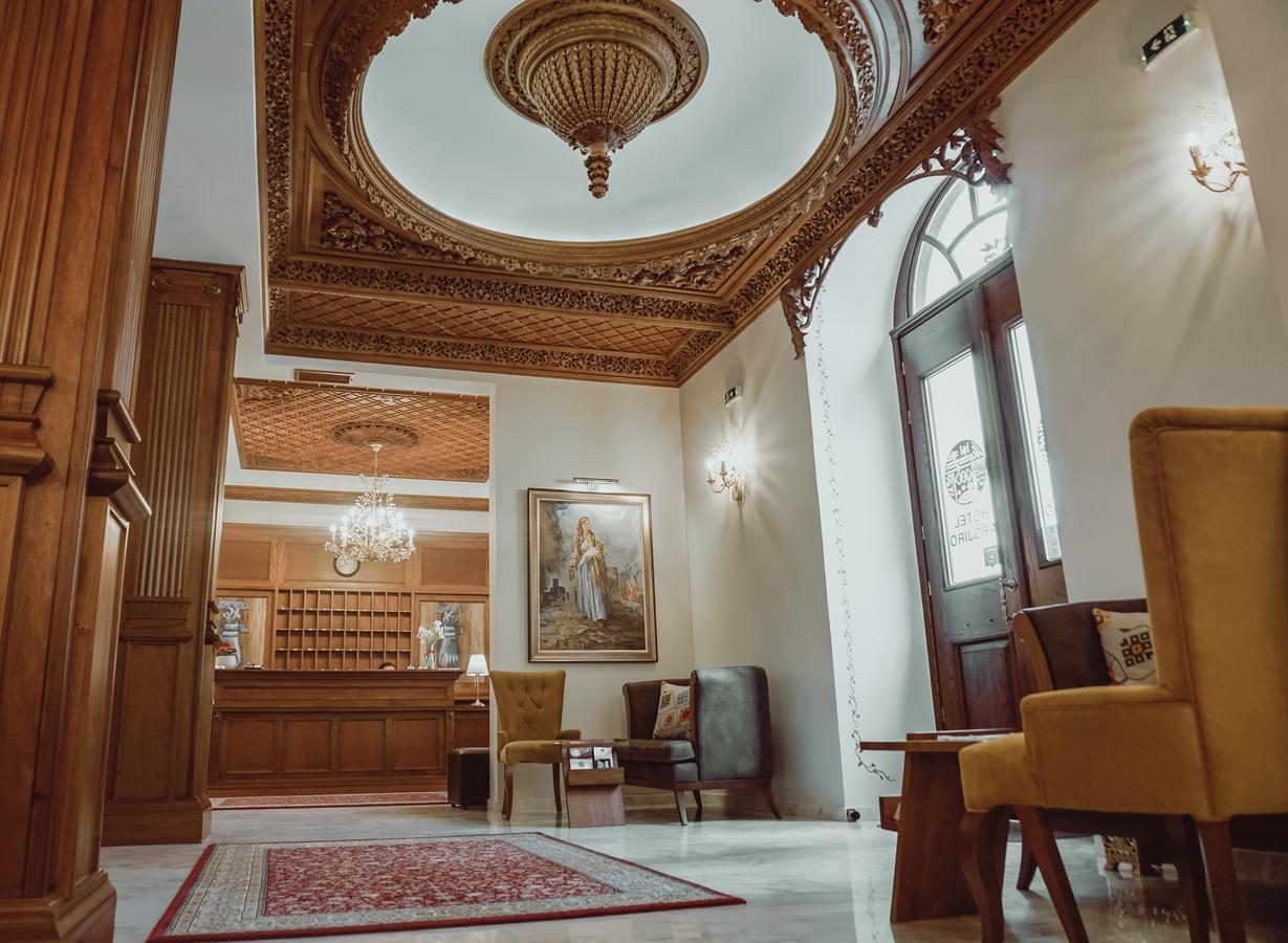 Hotel Argjiro Gjirokaster Luaran gambar