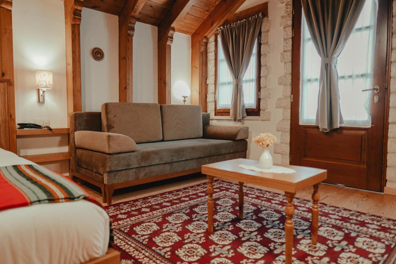 Hotel Argjiro Gjirokaster Luaran gambar